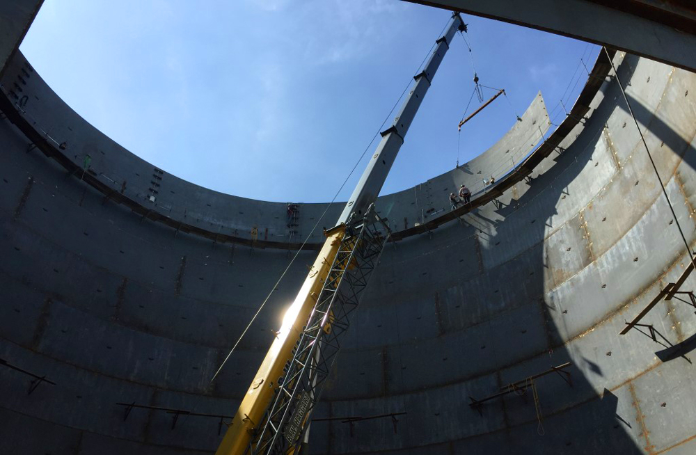 image of interior during the construction of the side plating of a chilled water thermal energy storage tank.