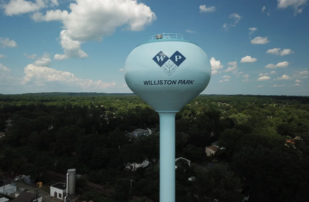 image of an elevated water storage tank with 