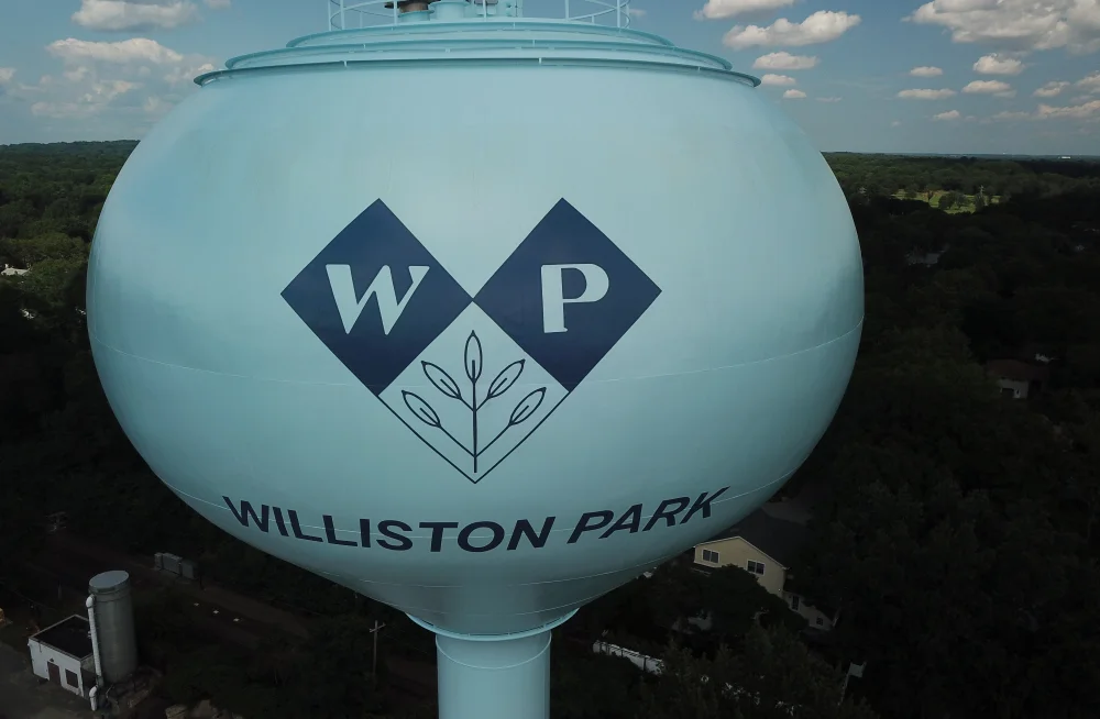 image of an elevated water storage tank with 