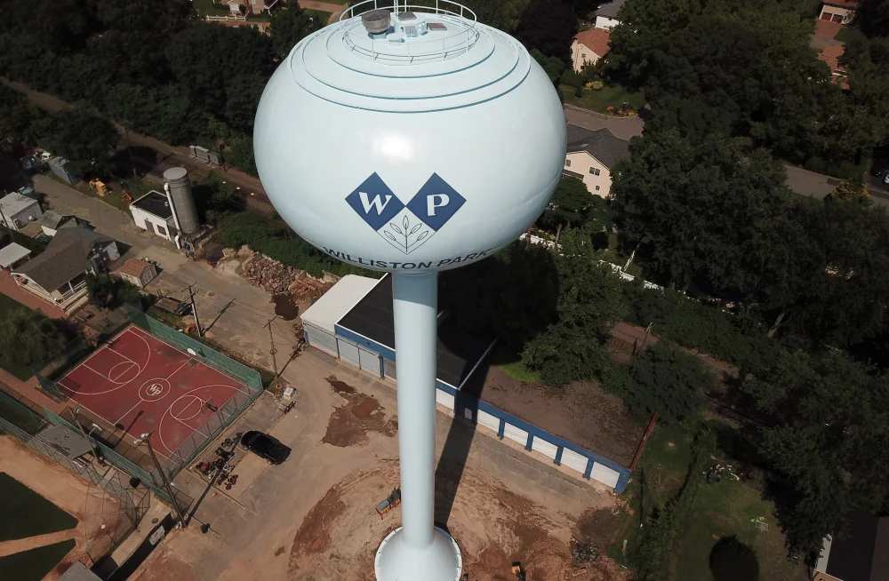 image of an elevated water storage tank with 