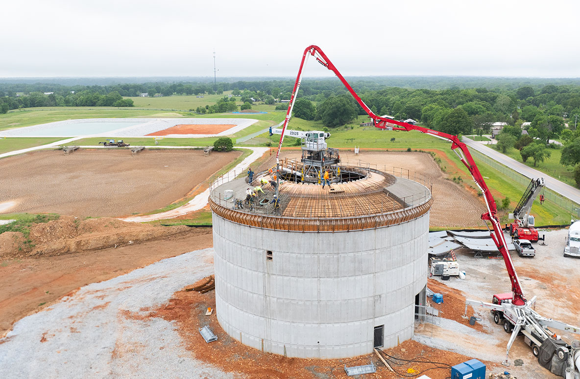 image of the largest Composite Elevated Tank in the worlds pedestal being built, holding 4.0 MG of water